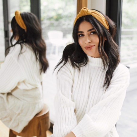 COPY - Headband wild primrose $5 each - Picture 5 of 6